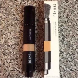 Temptu Never used retouch powder