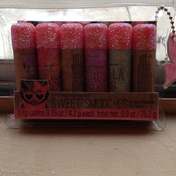 Simple Pleasures Sweet Smooches (2 used)