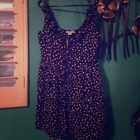 Sleeveless polka dot navy blue dress