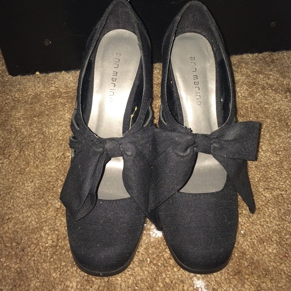 ❗️❤️Ann Marino bow heels❤️❗️