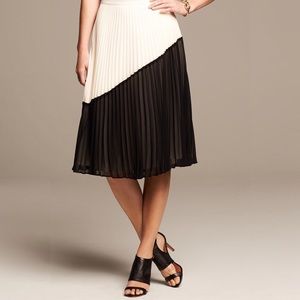 Banana Republic Color Block Skirt NWT size 6