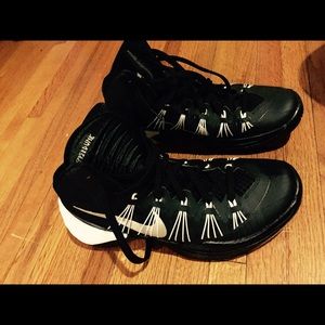 Never worn Nike hyperdunk.