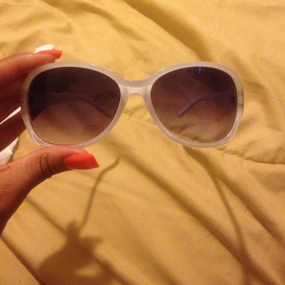 White coach sun glasses