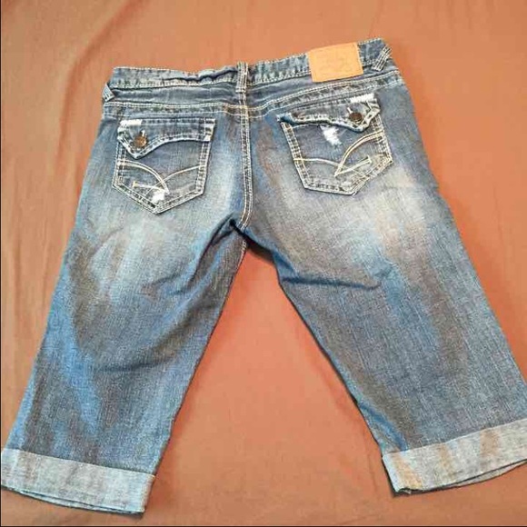 Capri shorts