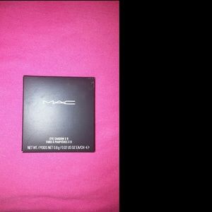 MAC burgundy times nine palette