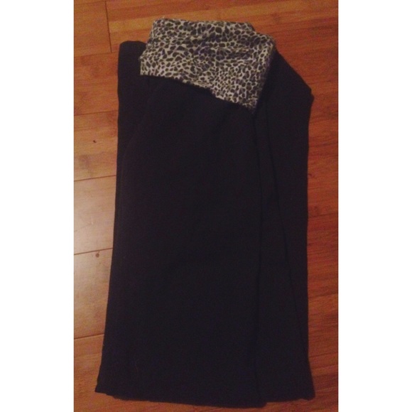 Leopard print boot cut yogas