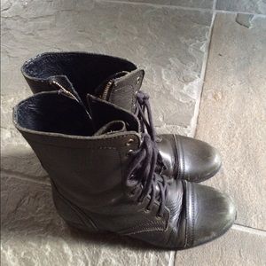 Steve Madden boots