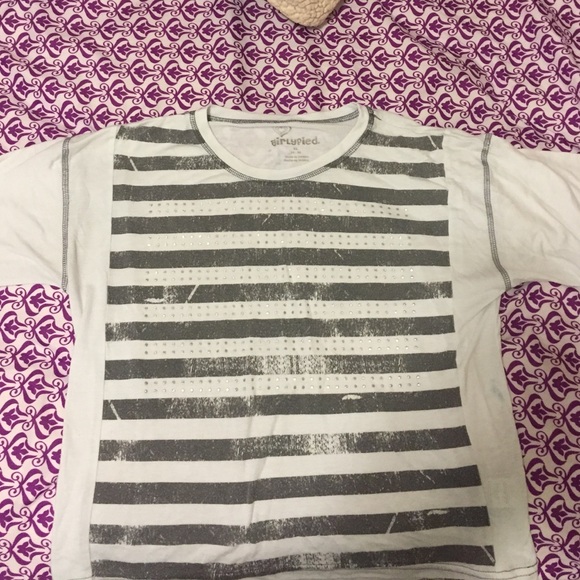 Stripped girl shirt