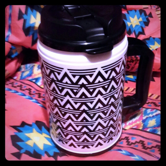 Brand new chug mug!!