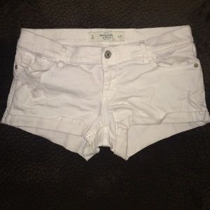 Abercrombie & Fitch- White Shorts