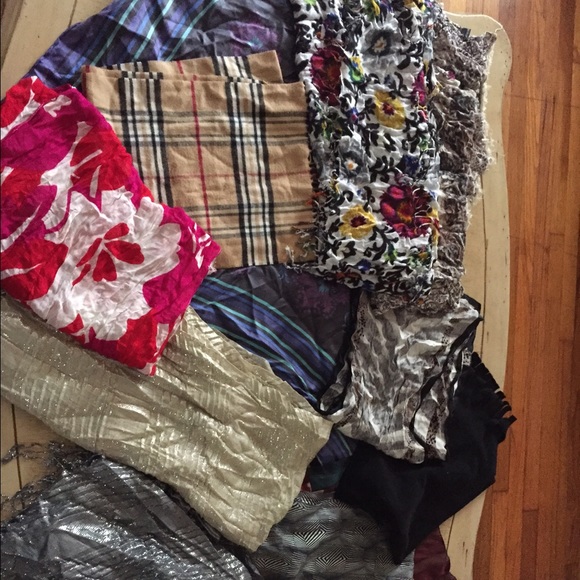 12 scarfs