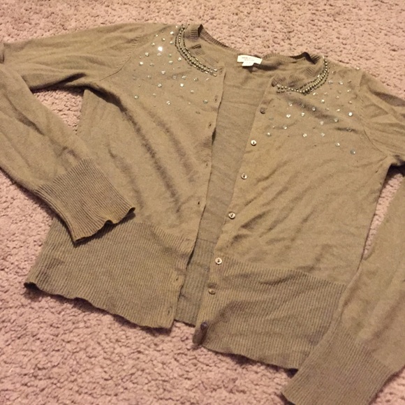 American Eagle Olive Beaded Sweater - Picture 1 of 3