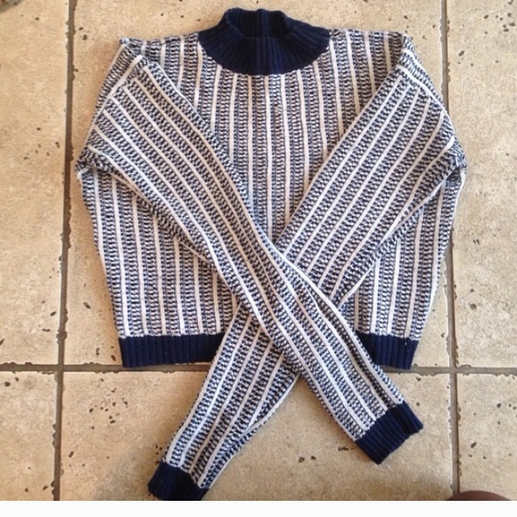 Croptop sweater