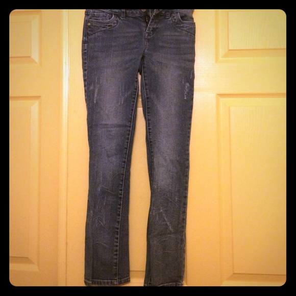 Straight cut distressed jeans - Picture 1 of 1