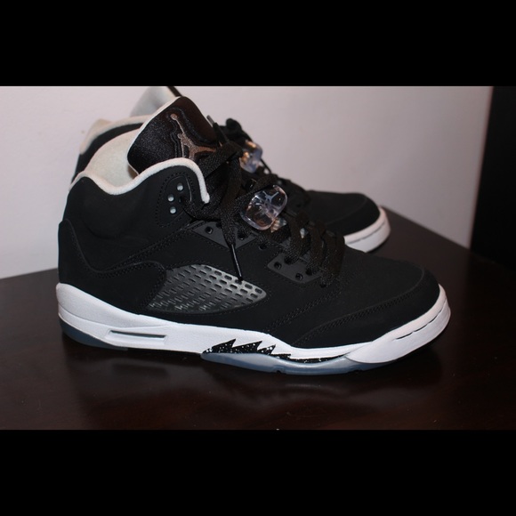 Air Jordan retro 5 Oreo