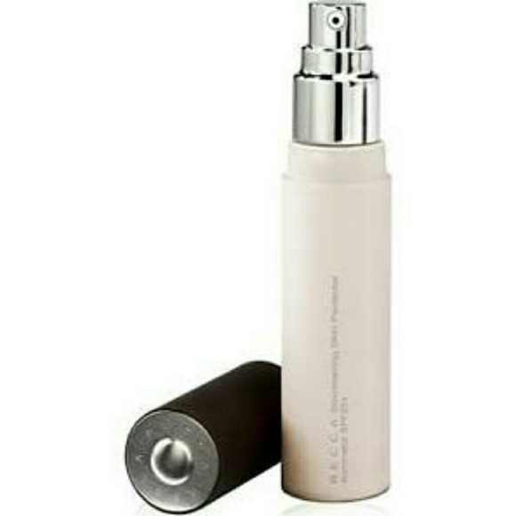 Becca Shimmer skin perfector in PEARL