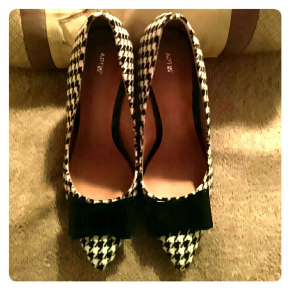 Perfect Houndstooth heels 81/2