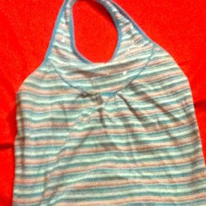 Cute non sleeved top