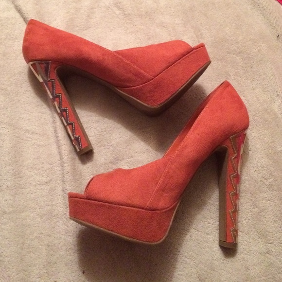 Peep toe heels