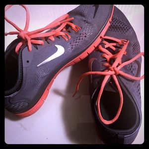Buke Nike free tr fit 4