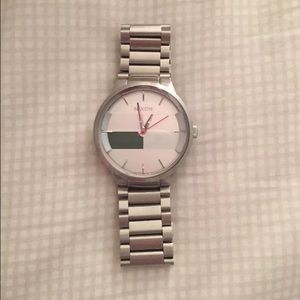 Nixon Watch