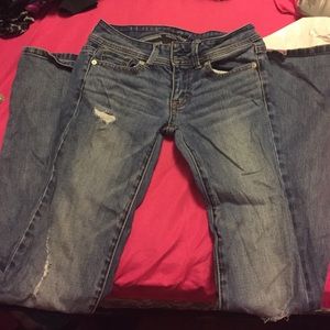 Medium wash American eagle jeans.