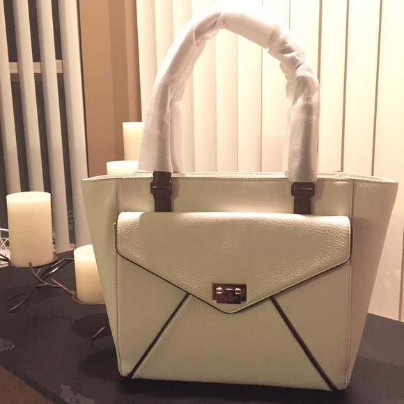 ♠️Kate Spade Johanna Wesley Place Handbag♠️ - Picture 3 of 4