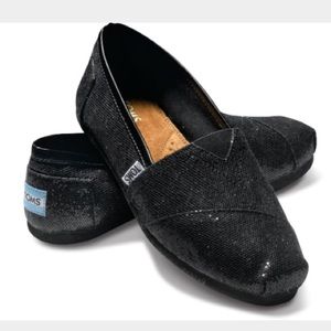 Black Shiny Toms sz 9