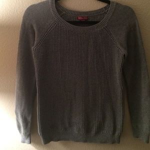 Gray raglan waffle knit sweater