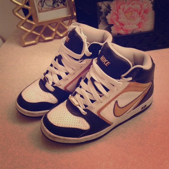 Nike shoes