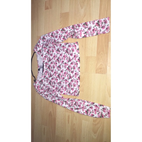 H&M Floral Longsleeve Crop Top