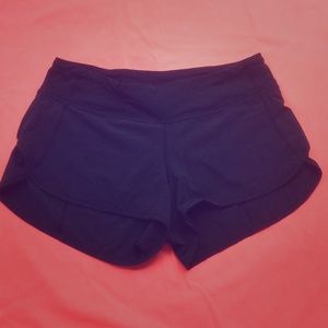 Lululemon black speed shorts size 6