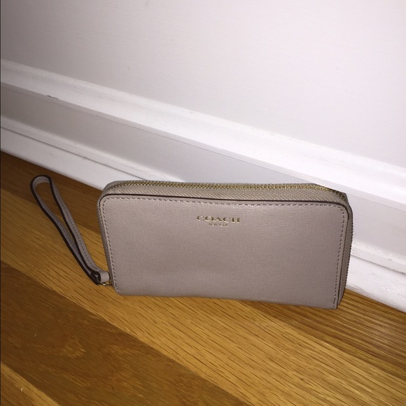 Dress and Coach Wrislet