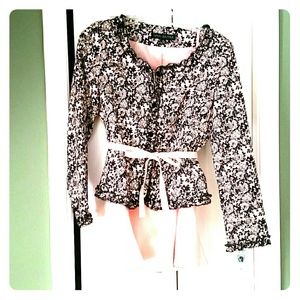 Ladies 2 piece suit