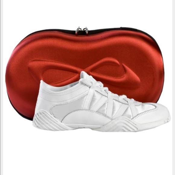 BRAND NEW!💝 Nfinity evolution cheer shoes