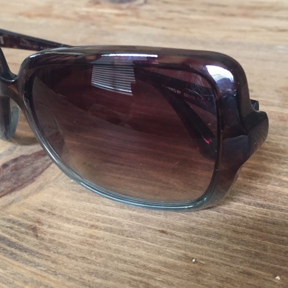 Cute tortoise & teal sunnies! - Picture 2 of 4