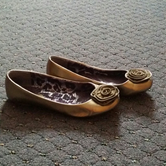 Madden Girl gold flats