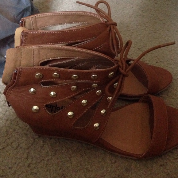 brown wedge sandals - Picture 2 of 4