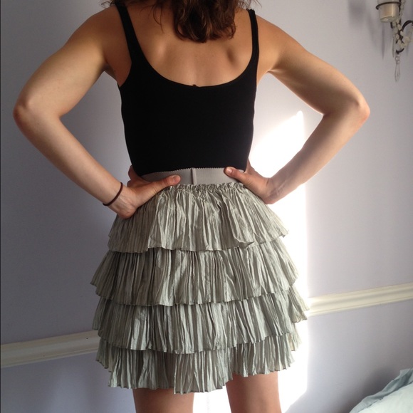 NWT Silver Betsey Johnson Skirt in Size 6 - Picture 2 of 3
