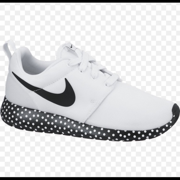Nike Roshe Run print sneakers only worn once!