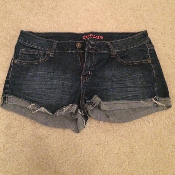 Cut off jean shorts