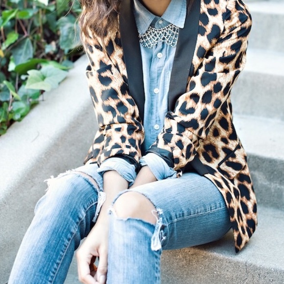 BCBG Jackets & Blazers - GET THE LOOK with this FAB Blazer!!!!