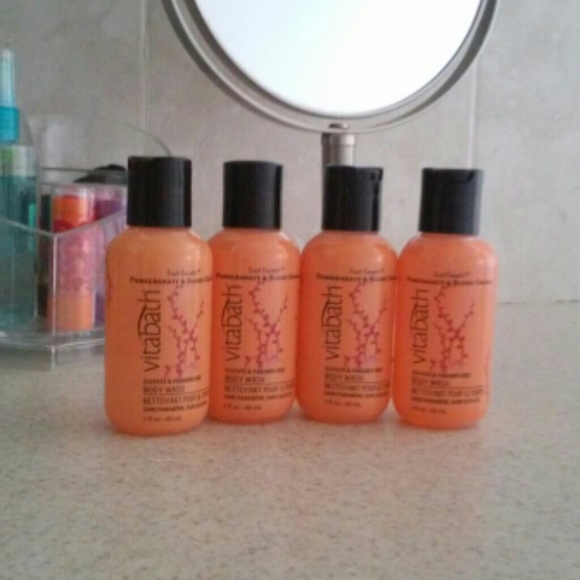 Pomegranate and blood orange vitabath Body Wash