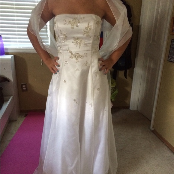 Delia wedding dress - Picture 1 of 4