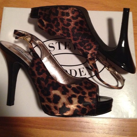 🔴SALE🔴 Steve Madden Leopard Heels - Picture 1 of 4