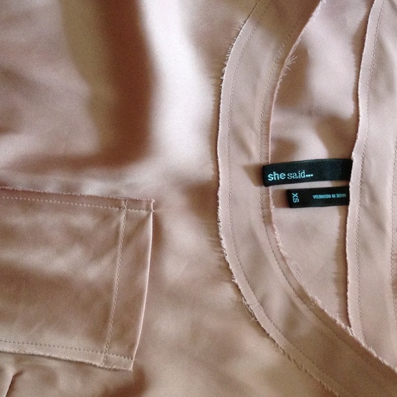 Dress shirt size xs - Picture 2 of 4