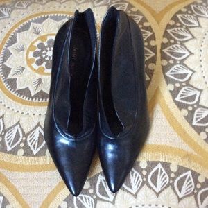 Nine West black leather heels, 8 M. 4 1/2 " Heel.