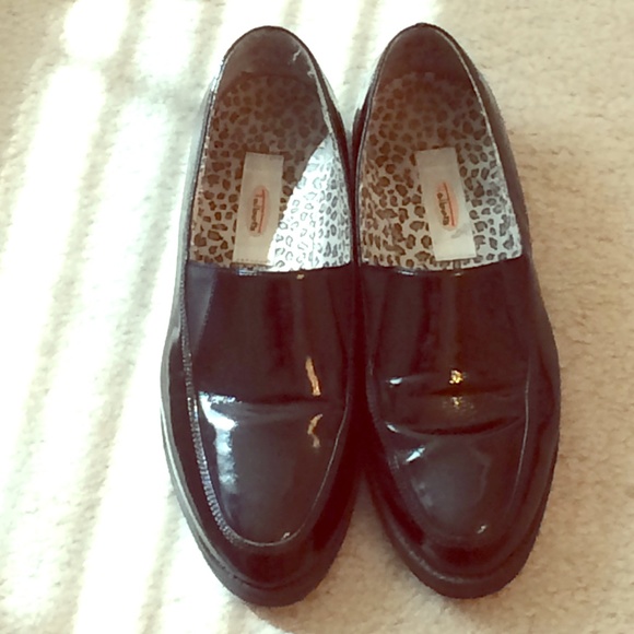 Lady's black talbots shoes