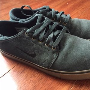 Nike mens size 11