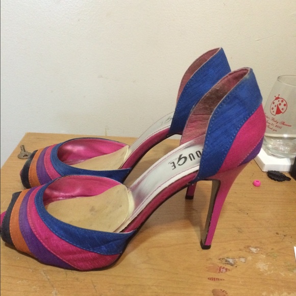 Shoes - Picture 3 of 3